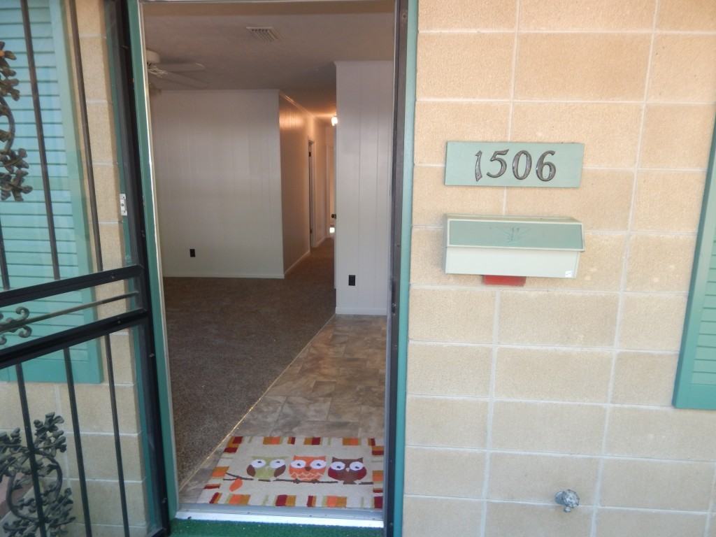 1506 Jackson St - Photo 3 of 17