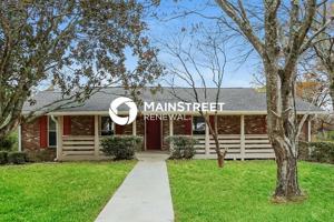 featured image of 1845 3rd Pl Ne