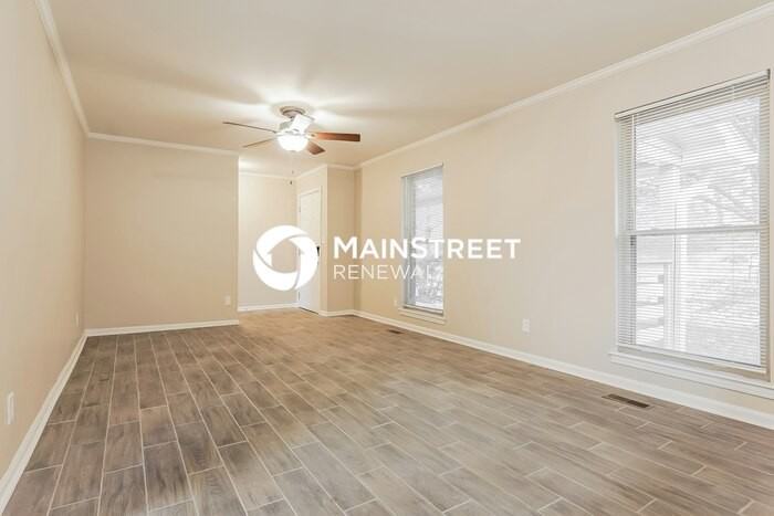 1845 3rd Pl Ne - Photo 3 of 17