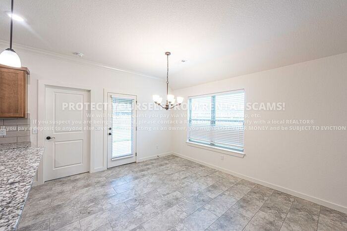 220 S Nightfall Ave - Photo 5 of 17