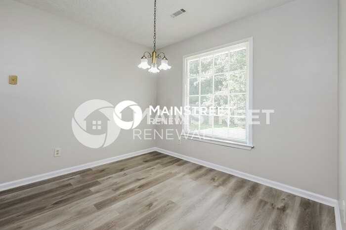 335 Cornwallis Way - Photo 6 of 16