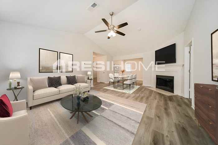 2670 Woodward Rd - Photo 4 of 17