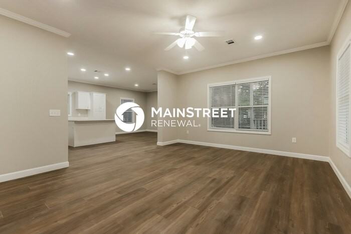 920 15th Ave S - Photo 4 of 16