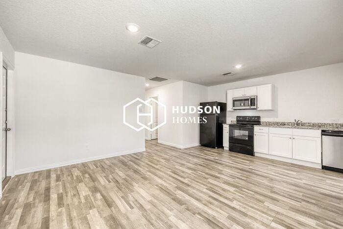 1803 Fillmore St #A - Photo 4 of 14