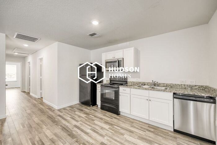 1803 Fillmore St #A - Photo 5 of 14