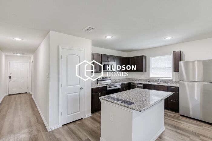 161 Westview Dr - Photo 5 of 14