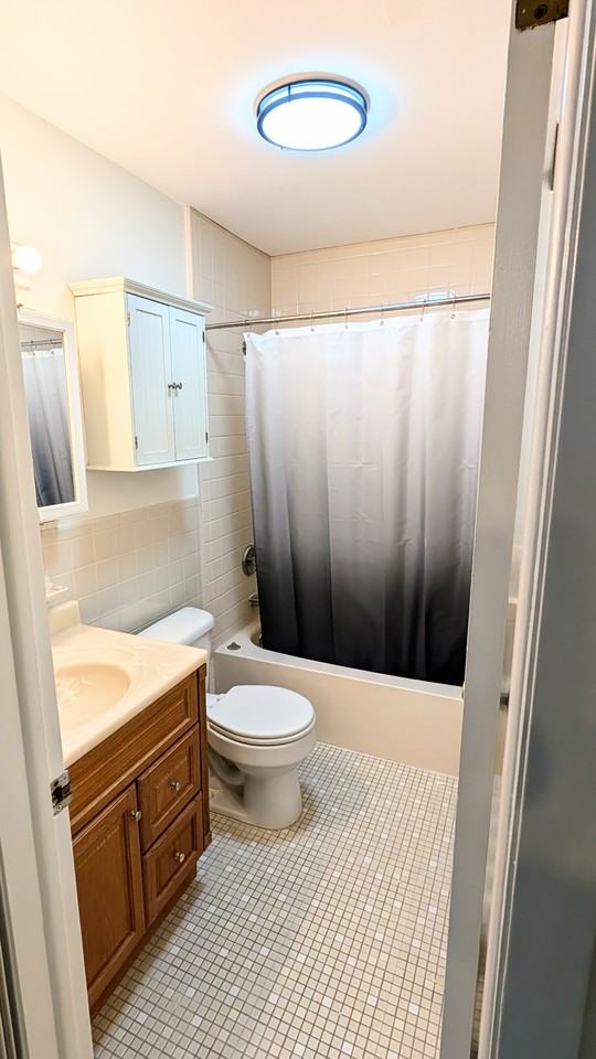 816 Victoria Ct #816 - Photo 5 of 14