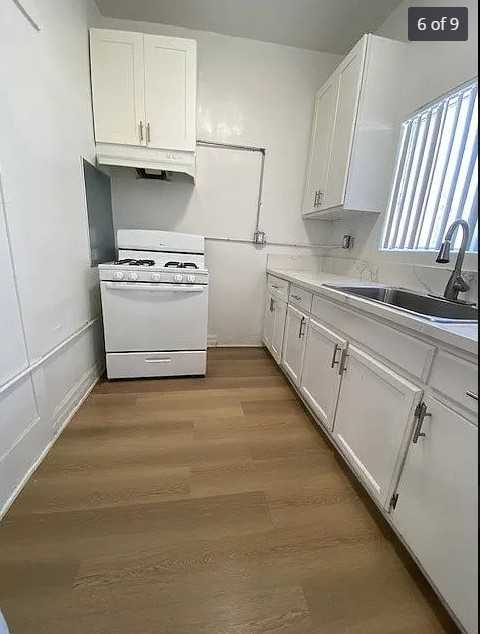 5414 S Main St #13 - Photo 5 of 7