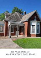 featured image of #1 216 E Walton St #NA
