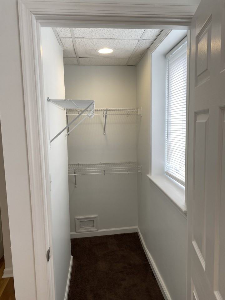 700 Court St #B1 - Photo 4 of 14