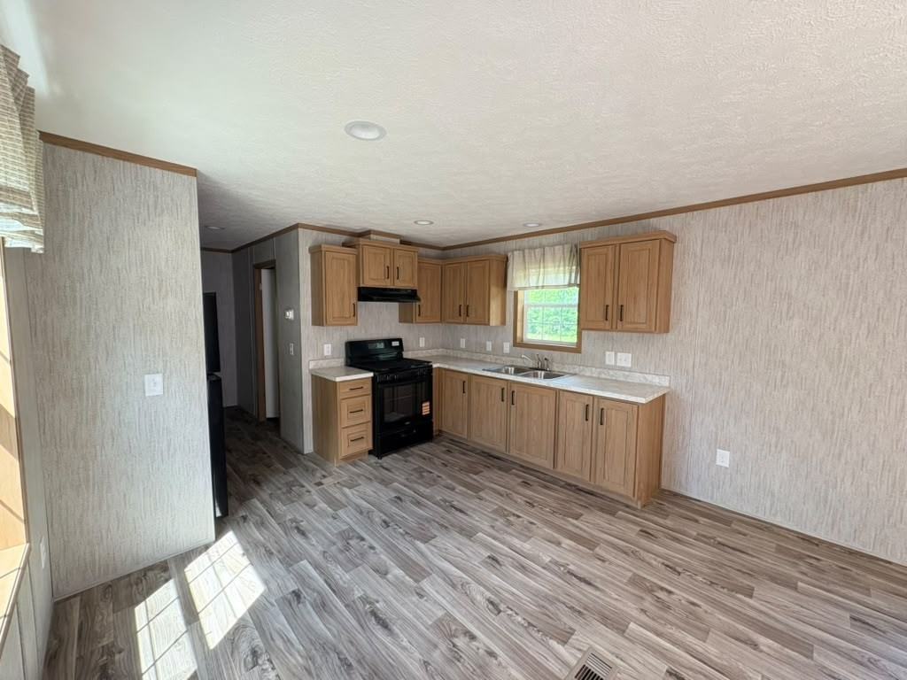 156 Shenango Park Rd #105 - Photo 2 of 16