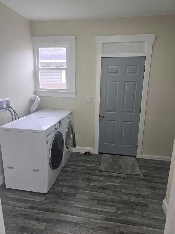 423 N 4th St #421 - Photo 7 of 15