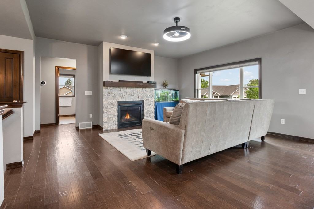 3543 Becket Dr #NA - Photo 3 of 17