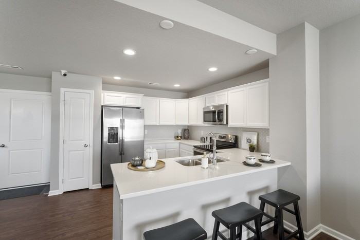 2228 Hazeltine Pl - Photo 6 of 12