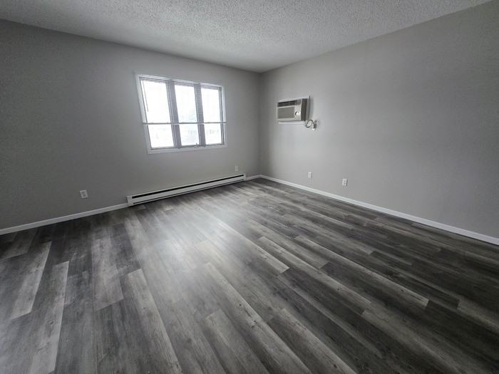 700 Great Plains Ct - Photo 6 of 10