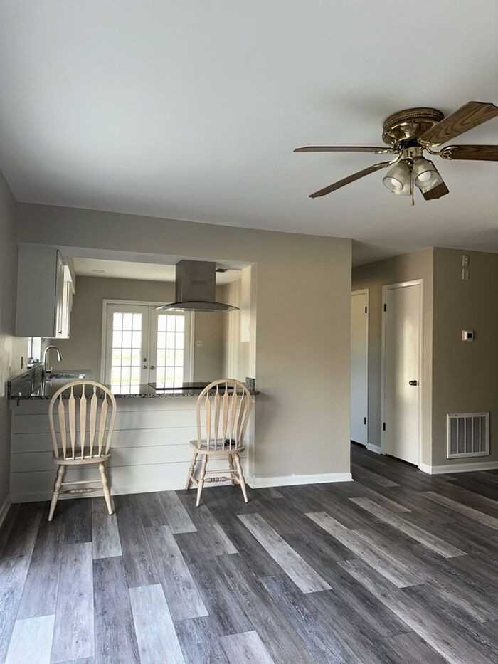 17608 Shadyside Cir - Photo 6 of 20