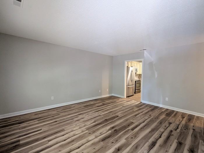 17 Brookwood Ave Ne #17 - Photo 4 of 17