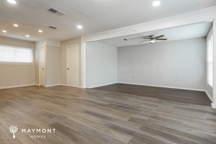 441 Nw Jayellen Ave - Photo 4 of 12