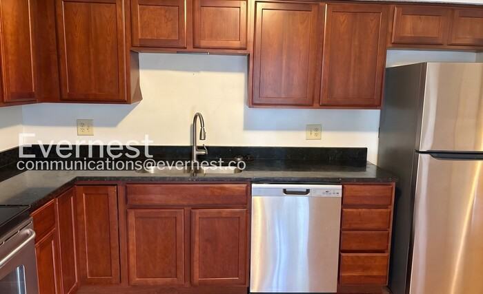 1268 Michigan Ave - Photo 4 of 47