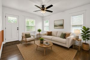 featured image of 2435 E 10th St