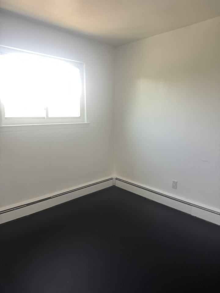 9320 243rd St #2 - Photo 5 of 11