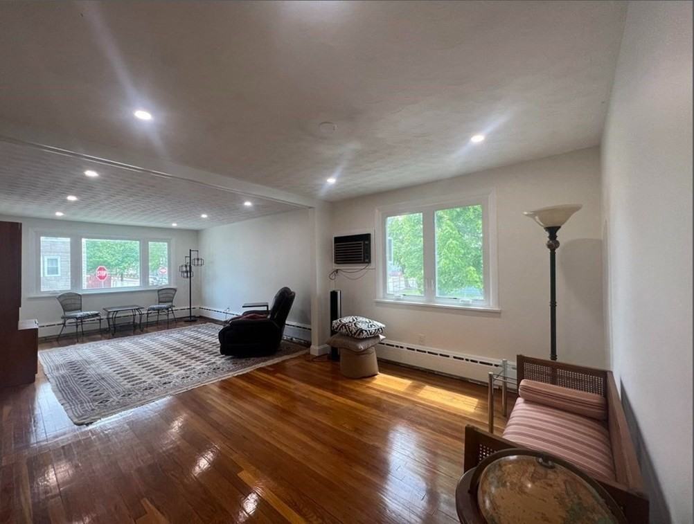 159 Willis Ave #1 - Photo 3 of 15