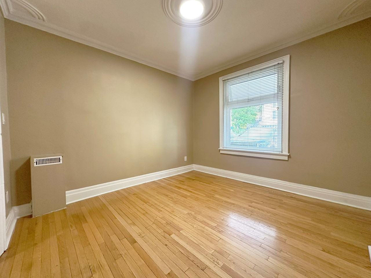 1079 Davenport Road #Main - Photo 4 of 14