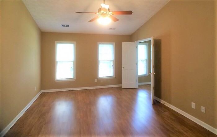 2213 Mcquiston Dr Sw - Photo 2 of 30