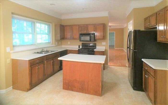 2213 Mcquiston Dr Sw - Photo 6 of 30