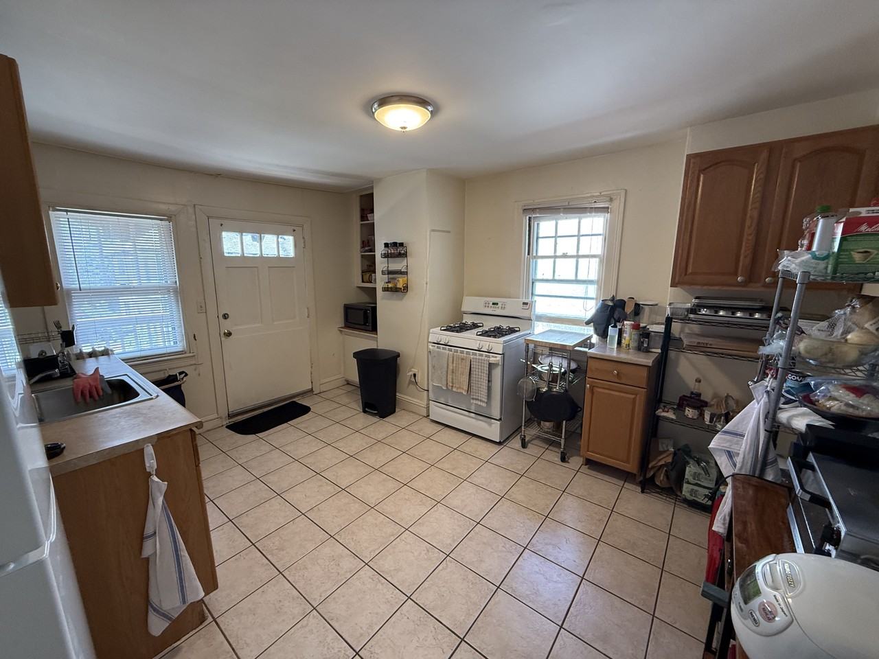 98 Mount Auburn St #98 - Photo 6 of 15