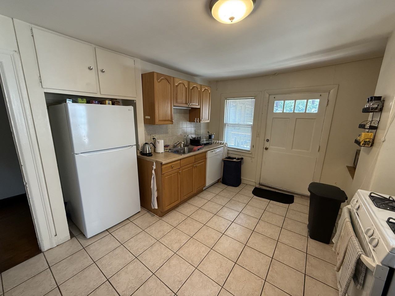 98 Mount Auburn St #98 - Photo 7 of 15