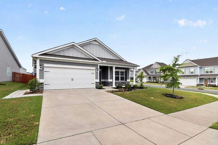 133 Clauser Rd N - Photo 2 of 31