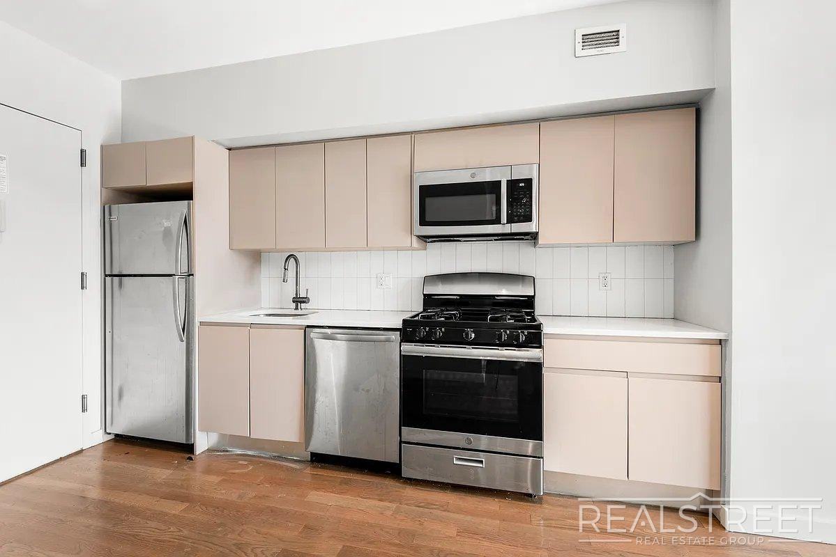 594 Bushwick Ave #609 - Photo 3 of 14