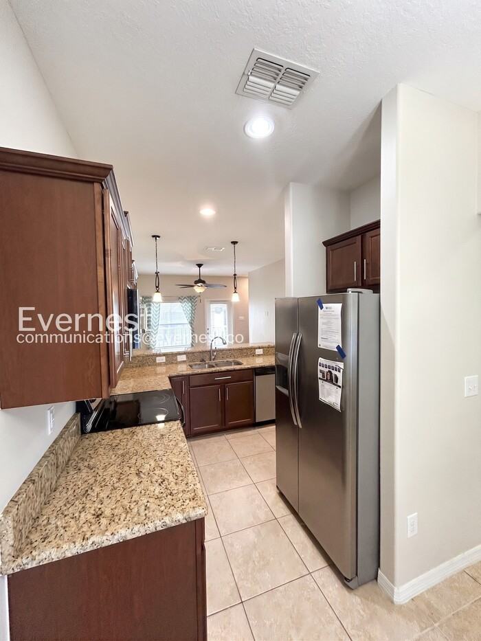 8503 Brushleaf Way - Photo 3 of 27