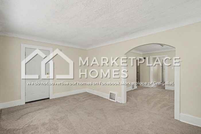 15710 Northlawn St #1 - Photo 7 of 27