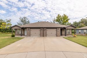 featured image of 1707 Montclair Ave