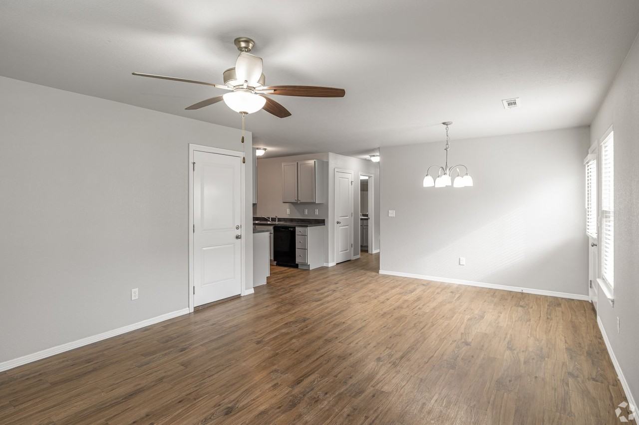 Montclair Court - Photo 3 of 9