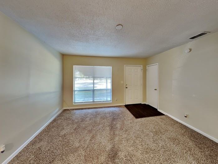 237 Blairmore Blvd W - Photo 5 of 20