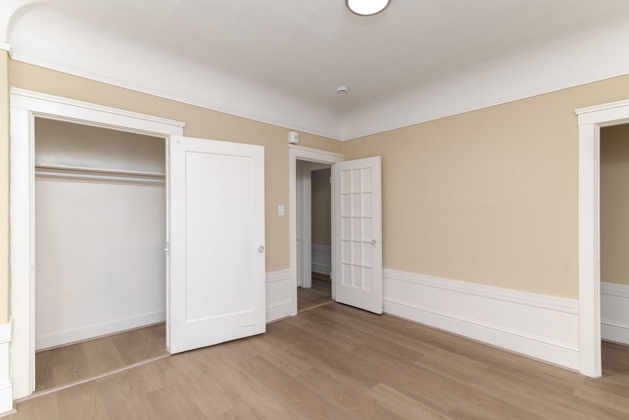 3201 23rd Street - Photo 2 of 26