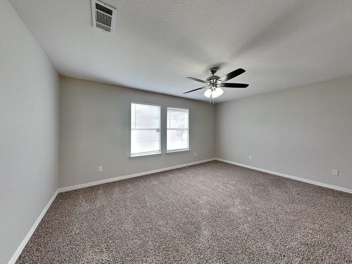 2208 Rodney Ln - Photo 7 of 22