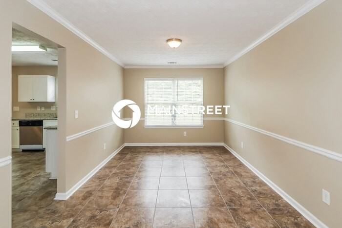 885 Shannon Road Southeast - Photo 6 of 17