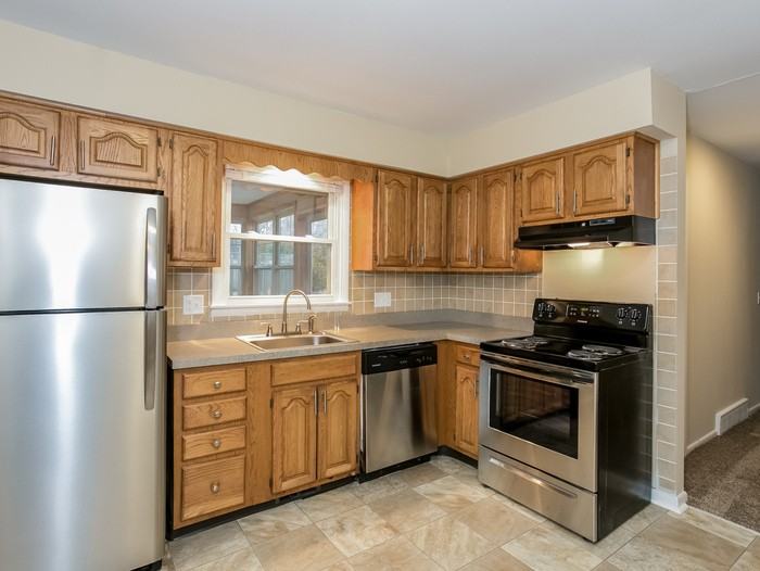 1820 Nw Washington Blvd - Photo 6 of 11