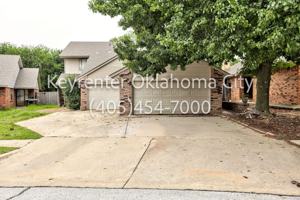 featured image of 102 Harvard Rd #102