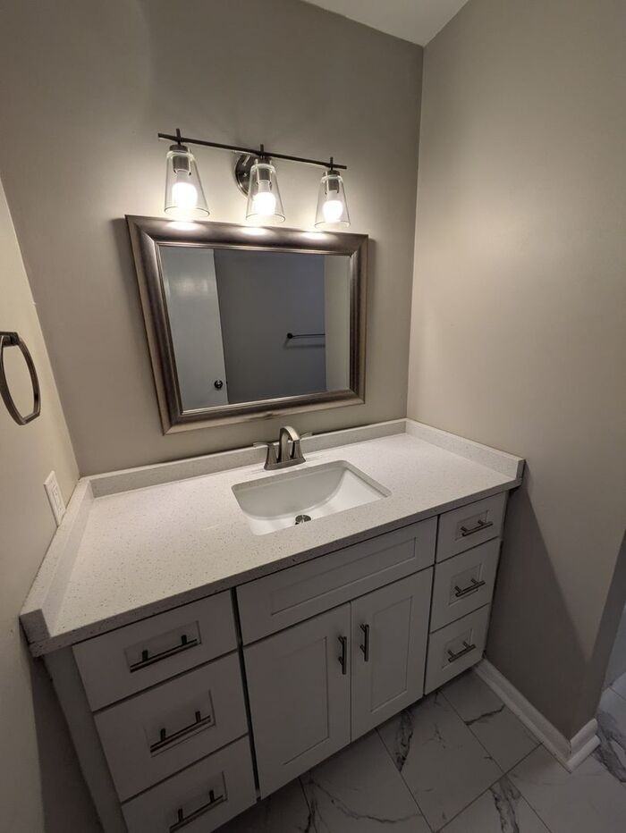 1078 16th Ave Nw - Photo 7 of 9