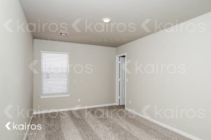 905 Nw 4th St - Photo 7 of 17