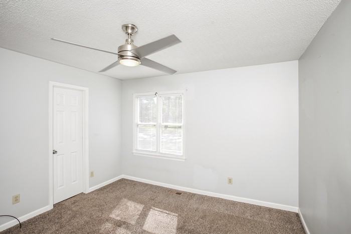 148 Pear Tree Cir - Photo 6 of 10