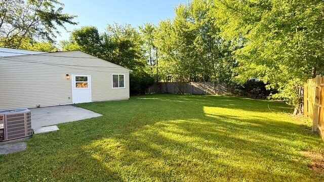 7535 E 35th St - Photo 2 of 18