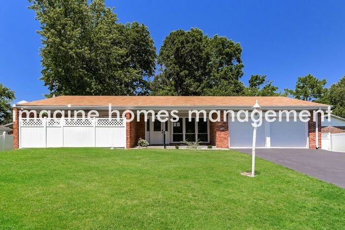 2545 Baltusrol Dr
