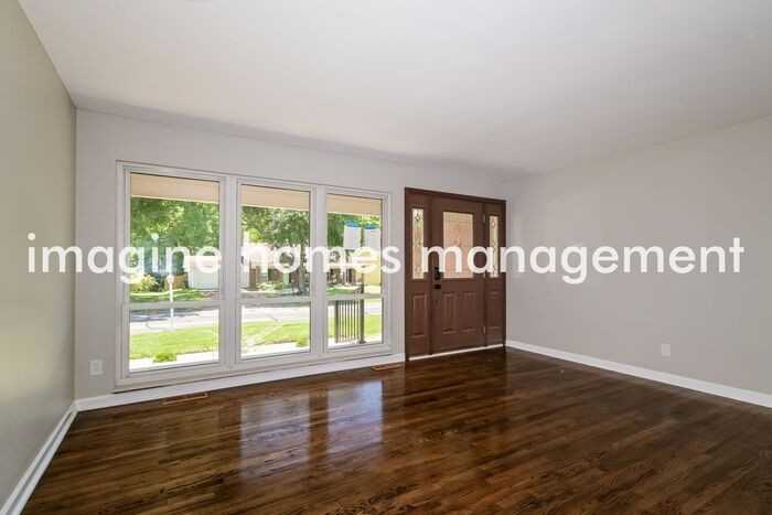 2545 Baltusrol Dr - Photo 6 of 21