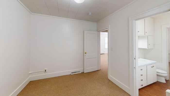 213 N Washington St - Photo 5 of 13